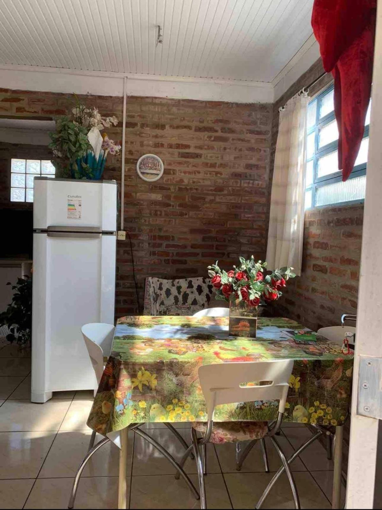 Hospedagem Da Dona Carla Canela Exterior photo